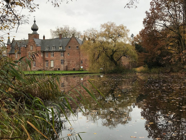 Le Château d'Ouhar, Belgium